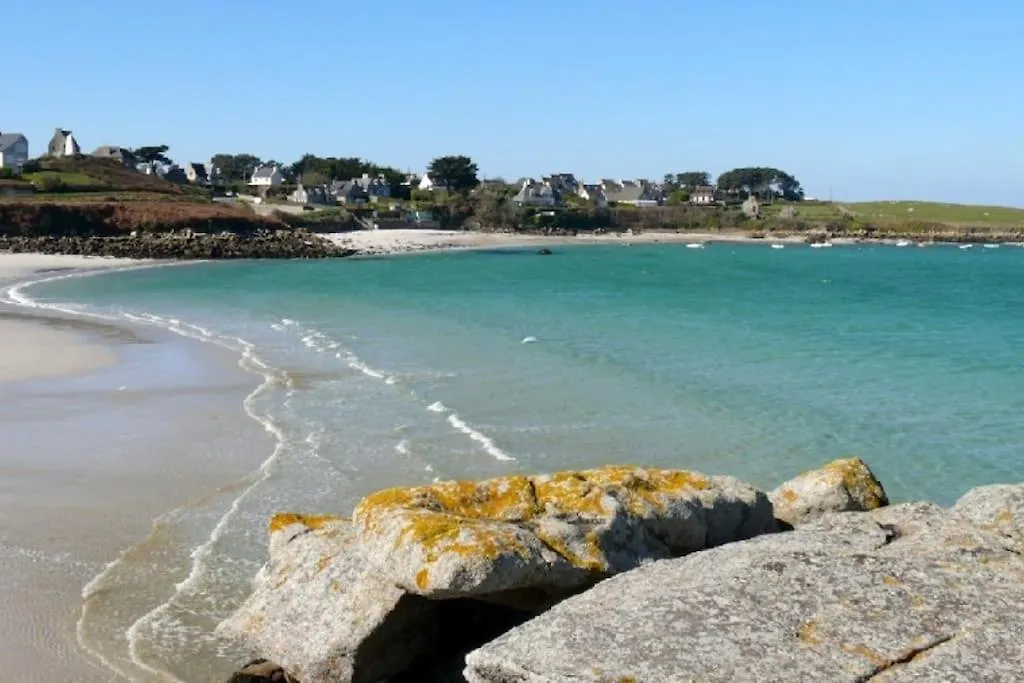 Gite Kerlosvezan, A La Campagne, Proche Mer Lampaul-Ploudalmezeau